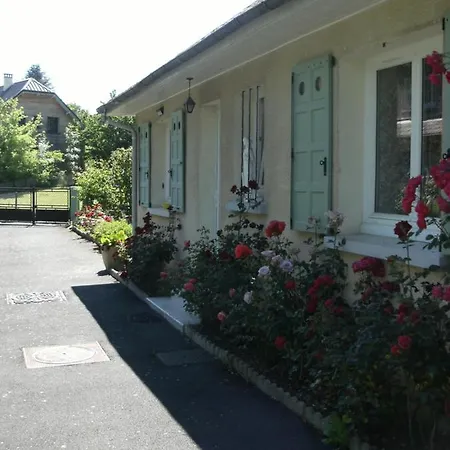 Chez Leontine