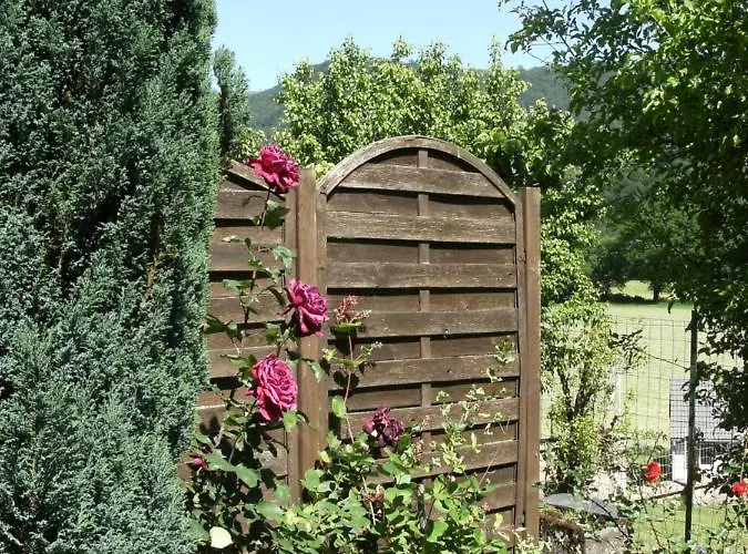 Chez Leontine بيت للعطل Vic-sur-Cère